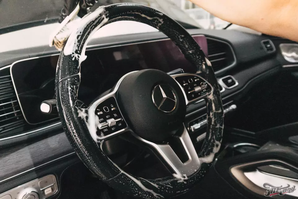 Химчистка салона для Mercedes GLE 400d